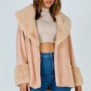 Penny Lane Faux Suede & Faux Fur Coat Boho Almost Famous 1970s Vibe —  M